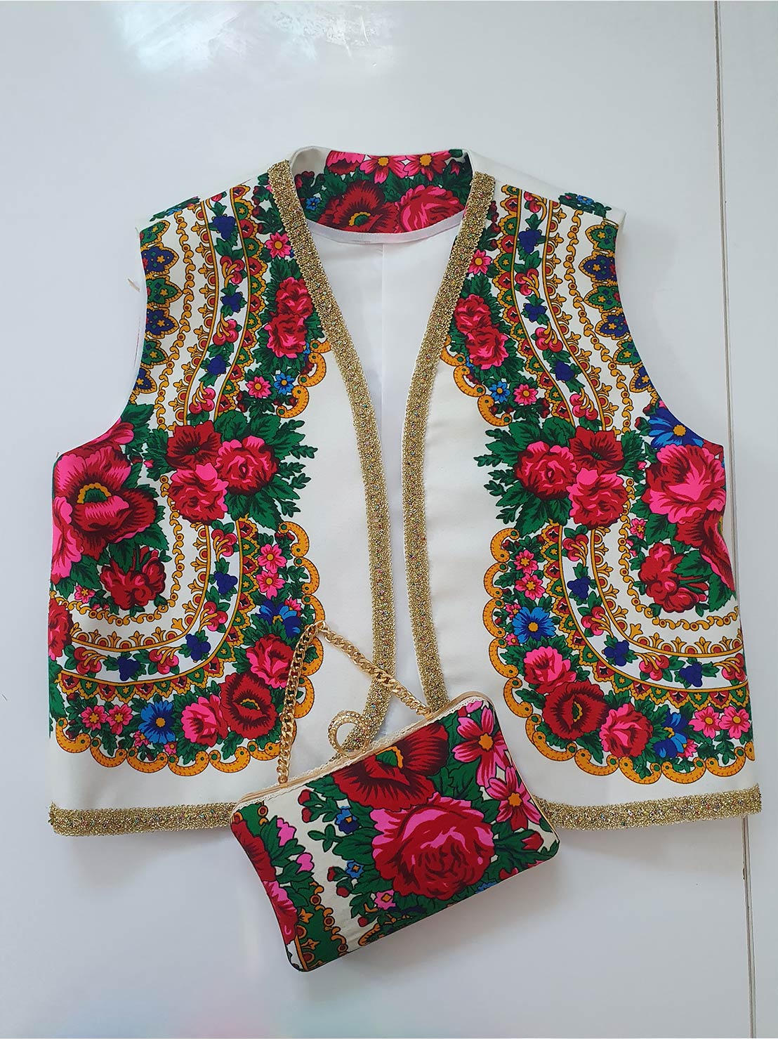 ست جلیقه ترکمن ابریشم، مینی اسکارف و کیف کلاچ _ کد: 810